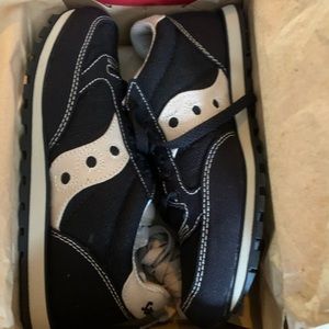 Brand new never worn saucony